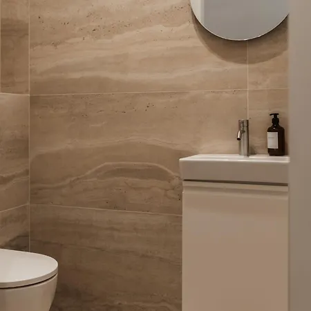 Apartament Jukaro *